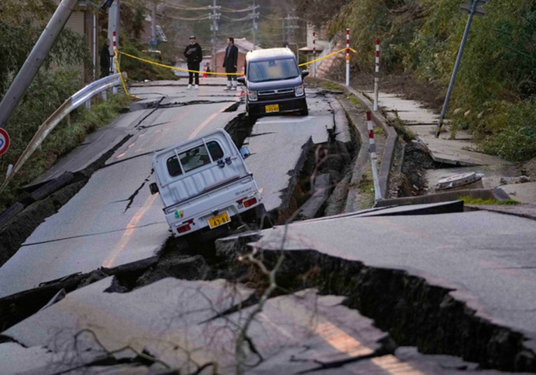 Asciende a 57 la cifra de muertos por terremoto en Japón