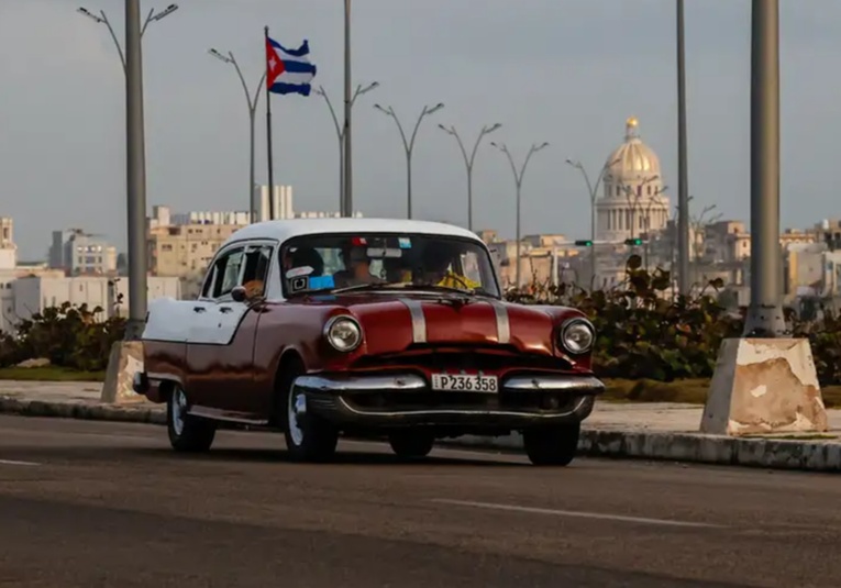 Cuba Aplaza Aumento De M S De En Precio De Combustibles