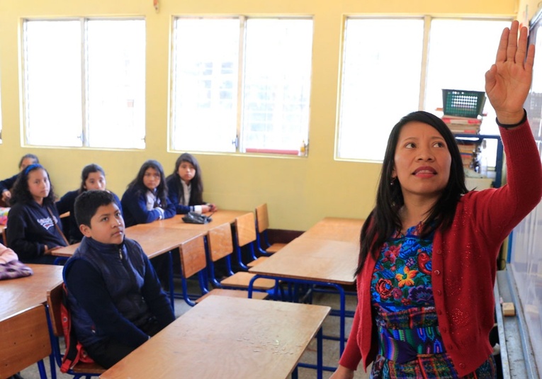 El Ministerio de Educación anuncia la reanudación de clases tras más de