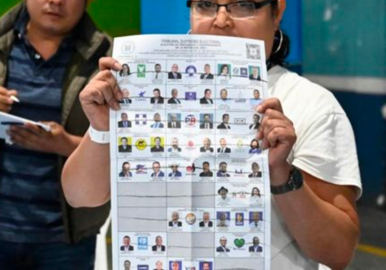 Guatemala el voto nulo anhelado por candidatos descalificados fue