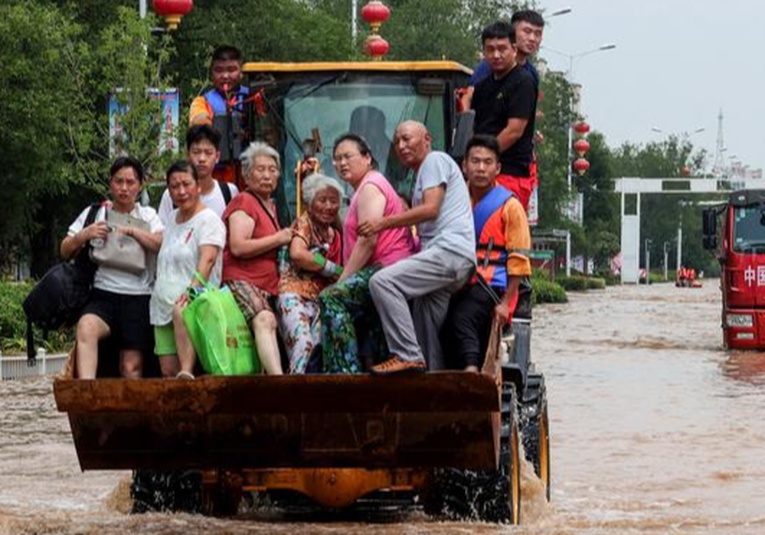 Las inundaciones dejan ya más de trescientas víctimas mortales en China