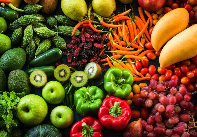 SAT busca extender impuestos a distribuidores de frutas y verduras en mercados locales