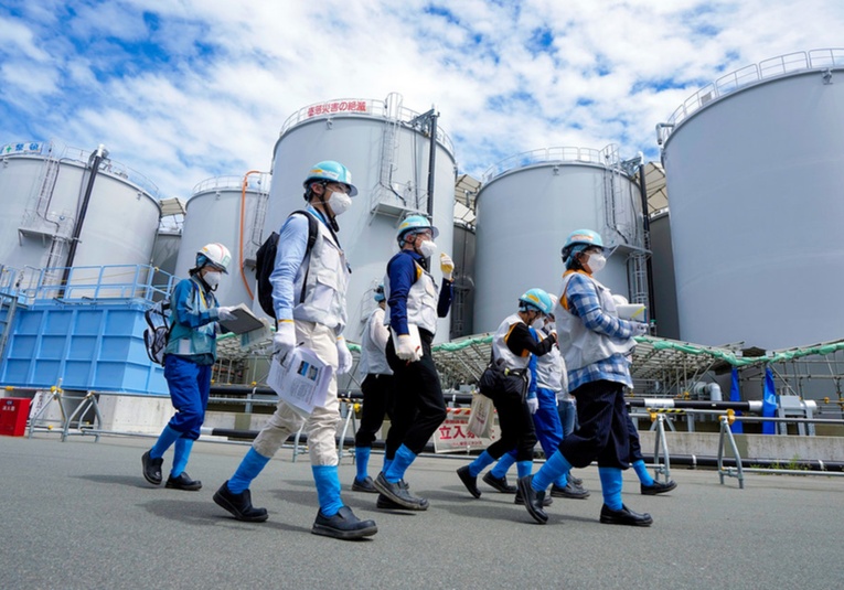 2 trabajadores de Fukushima hospitalizados por contaminación radiactiva 2-trabajadores-de-fukushima-hospitalizados-por-contaminacion-radiactiva-100036-100114.jpg
