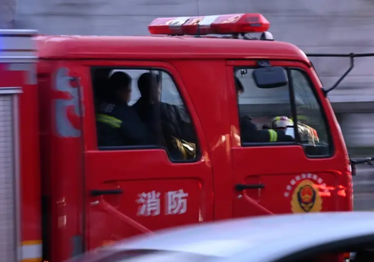 Al menos 22 muertos en incendio de un restaurante en China