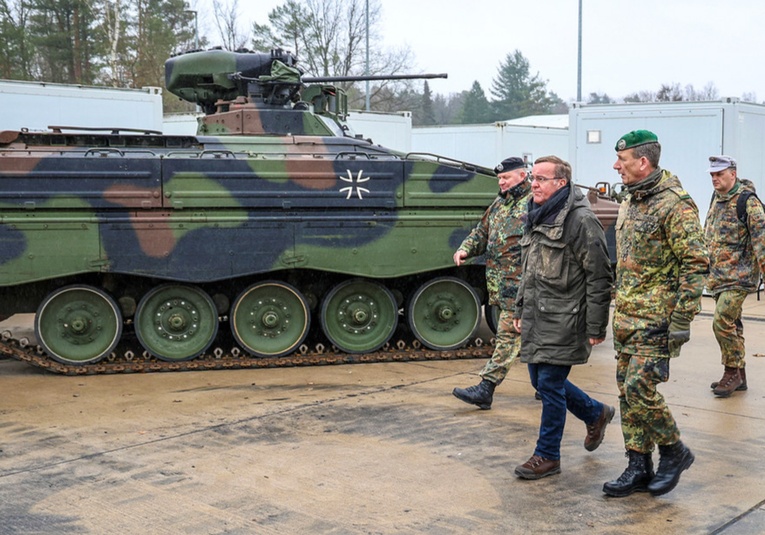 Alemania entregará otros 40 blindados Marder a Ucrania alemania-entregar-otros-40-blindados-marder-a-ucrania-101649-101655.jpg