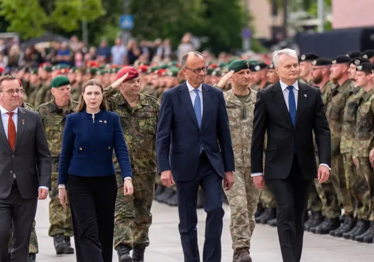Alemania lista para defender la OTAN con brigada en Lituania