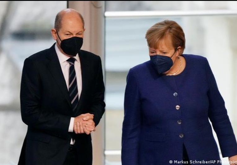 Alemania: Merkel y Scholz anuncian restricciones drásticas a los no vacunados