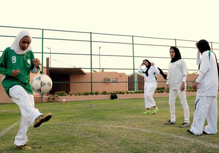 Arabia Saudita lanzará un campeonato de fútbol femenino arabia-saudita-lanzar-un-campeonato-de-futbol-femenino-092639-092807.jpg