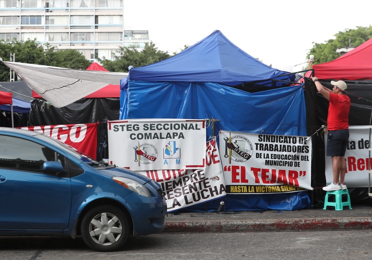 Arévalo exige retorno a clases y celebra bajo apoyo a la huelga magisterial