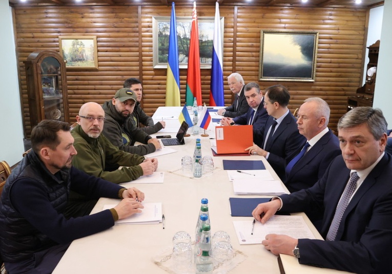 Arranca la tercera ronda de negociaciones entre Rusia y Ucrania arranca-la-tercera-ronda-de-negociaciones-entre-rusia-y-ucrania-094047-094112.jpg