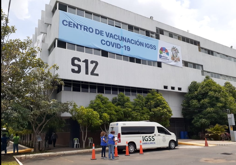 Arranca vacunación de docentes universitarios arranca-vacunacion-de-docentes-universitarios-130011-130346.jpg