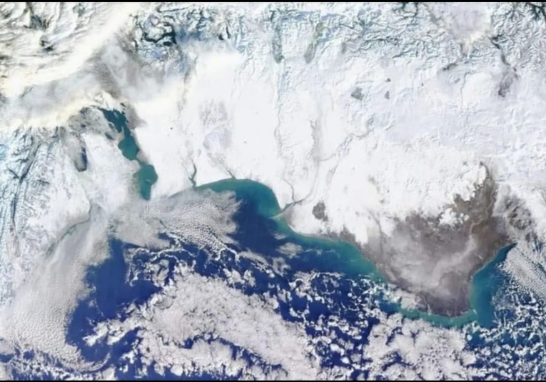 Asombrosa imagen satelital del impacto de las intensas nevadas en la Patagonia argentina asombrosa-imagen-satelital-del-impacto-de-las-intensas-nevadas-en-la-patagonia-argentina-093323-093342.jpg