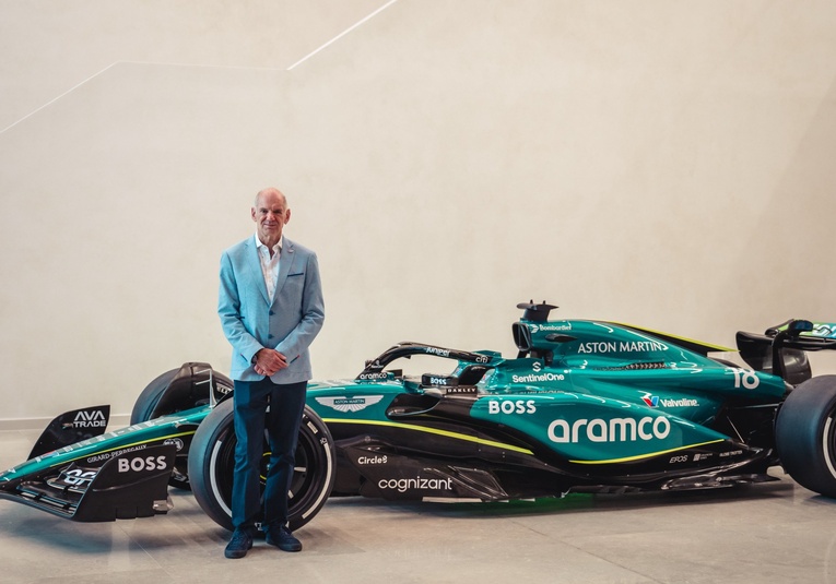 Aston Martin anuncia el fichaje Adrian Newey