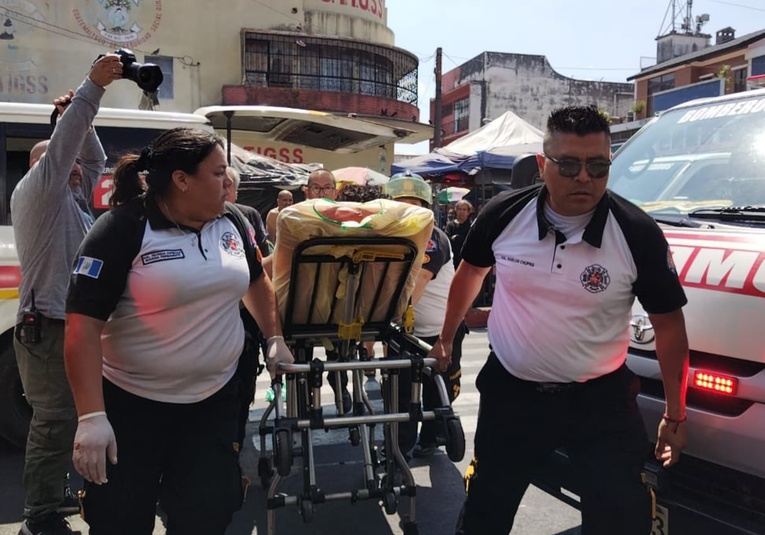 Ataque armado en zona 18 deja cuatro heridos, dos en estado crí­tico ataque-armado-en-zona-18-deja-cuatro-heridos-dos-en-estado-critico-110425-110733.jpg