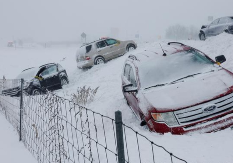 Aumentan a 48 los muertos por la fuerte tormenta invernal en EE.UU. aumentan-a-48-los-muertos-por-la-fuerte-tormenta-invernal-en-ee-uu-174226-174229.jpg