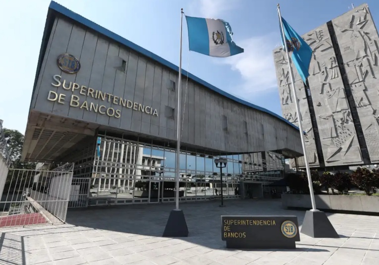 Aumentan cuentas millonarias,más de 90 % de crecimiento, según la Superintendencia de Bancos aumentan-cuentas-millonarias-m-s-de-90-de-crecimiento-segun-la-superintendencia-de-bancos-131426-131543.jpg
