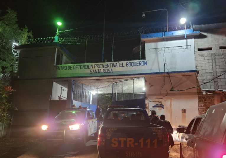 Autoridades confirman hallazgo de tres cuerpos sin vida en la cárcel El Boquerón en Santa Rosa autoridades-confirman-hallazgo-de-tres-cuerpos-sin-vida-en-la-c-rcel-el-boqueron-en-santa-rosa-121056-121109.jpg