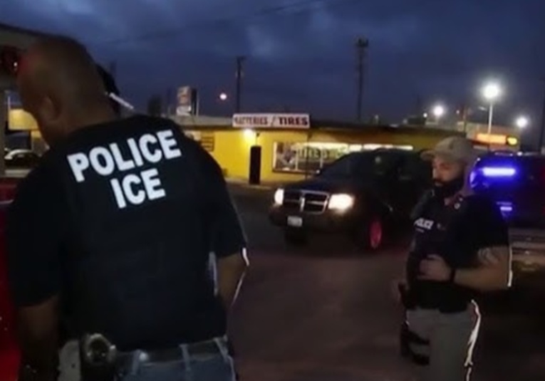 Autoridades de EE. UU. capturan a 100 migrantes; guatemaltecos figuran entre los arrestados autoridades-de-ee-uu-capturan-a-100-migrantes-guatemaltecos-figuran-entre-los-arrestados-134835-135232.jpg