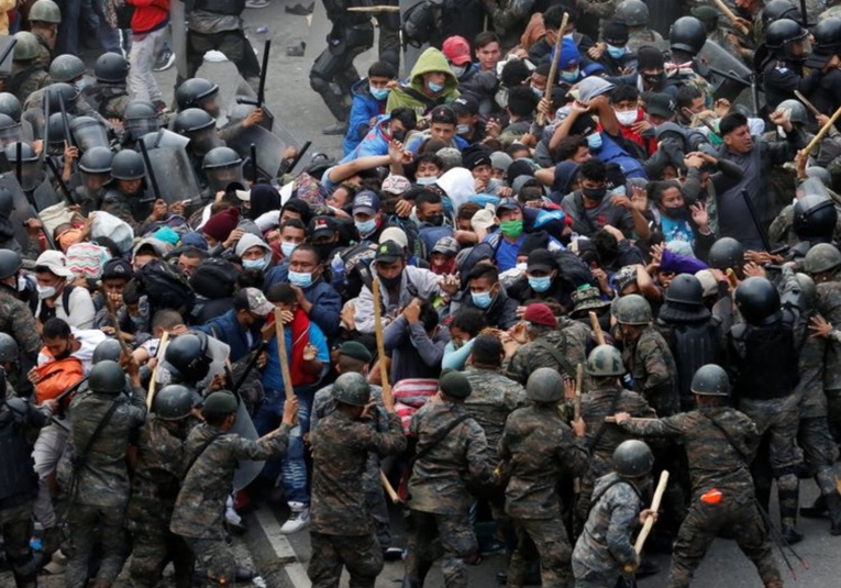Autoridades guatemaltecas se preparan para detener caravanas de migrantes autoridades-guatemaltecas-se-preparan-para-detener-caravanas-de-migrantes-201353-201451.jpg