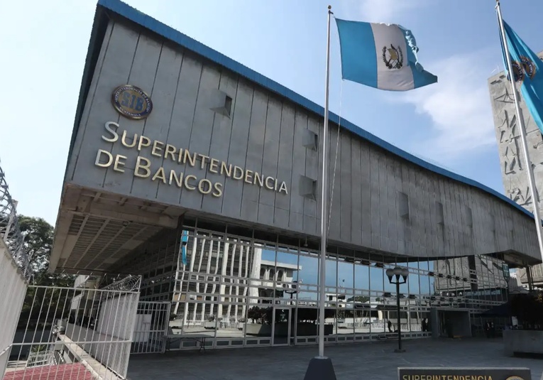 Autoridades revelan 3,700 transacciones sospechosas en bancos, por un total de Q4 mil millones autoridades-revelan-3-700-transacciones-sospechosas-en-bancos-por-un-total-de-q4-mil-millones-151513-151530.jpg