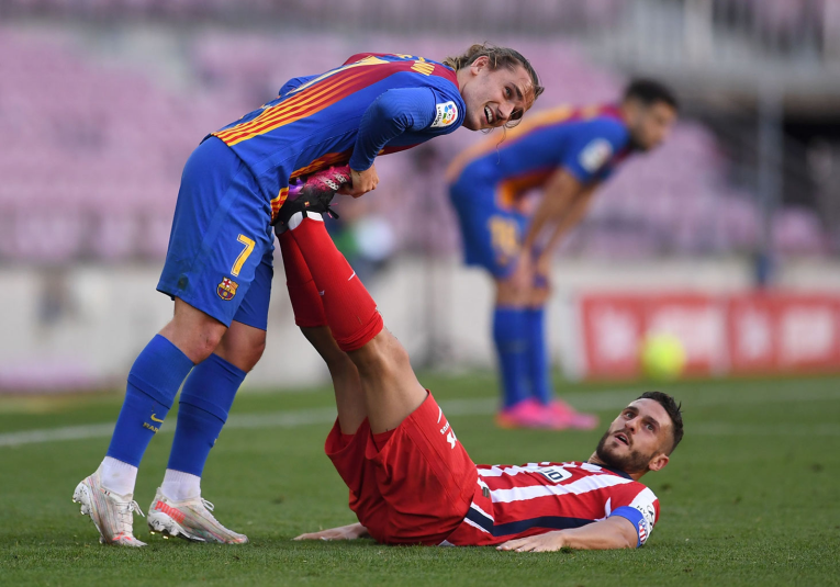 Barí§a y Atlético empatan en el Camp Nou y abren la puerta de la Liga al Madrid barca-y-atletico-empatan-en-el-camp-nou-y-abren-la-puerta-de-la-liga-al-madrid-114209-114226.png