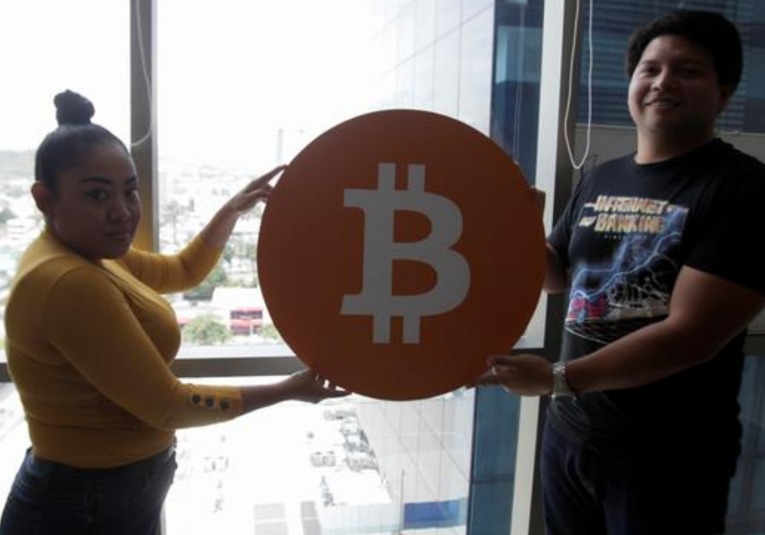 Bitcoin en El Salvador: Â¿capricho milenial o ejemplo para Centroamérica? bitcoin-en-el-salvador-capricho-milenial-o-ejemplo-para-centroamerica-083938-084135.jpg