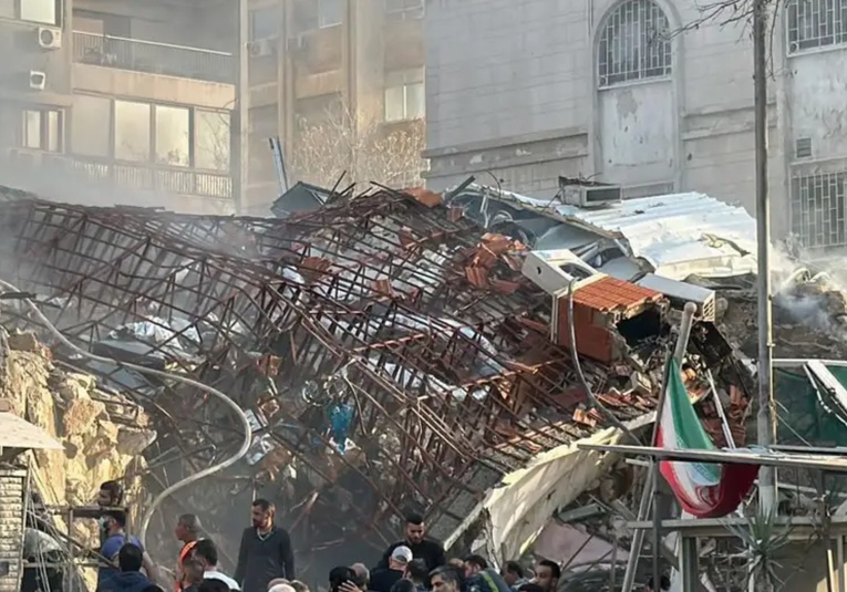 Bombardeo contra embajada iraní en Siria deja once muertos