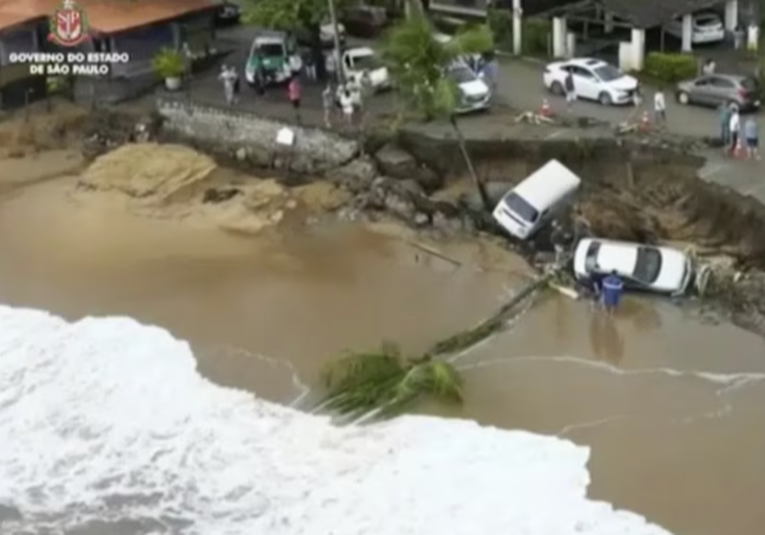 Brasil: Lluvias dejan 40 muertos; ciudades cancelan carnaval brasil-lluvias-dejan-40-muertos-ciudades-cancelan-carnaval-102506-102644.png