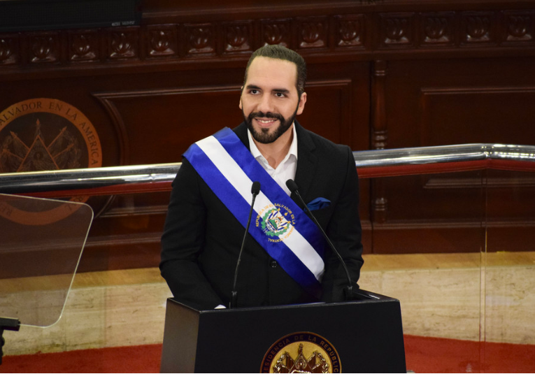 Bukele denuncia que las pandillas tratan de evolucionar hacia una guerrilla con ayuda de organizaciones internacionales bukele-denuncia-que-las-pandillas-tratan-de-evolucionar-hacia-una-guerrilla-con-ayuda-de-organizaciones-internacionales-075723-075729.png