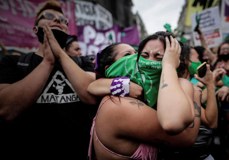 Cámara de diputados de Argentina aprueba legalización del aborto c-mara-de-diputados-de-argentina-aprueba-legalizacion-del-aborto-164052-164057.png