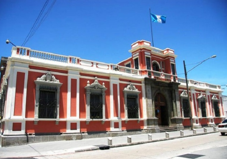 Camiones Inician Traslado a Departamentos Remotos desde Sede del TSE camiones-inician-traslado-a-departamentos-remotos-desde-sede-del-tse-155933-155959.jpg