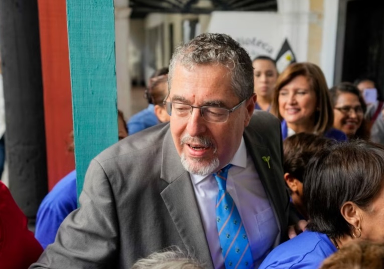 Candidato presidencial Arévalo denuncia “persecución” ante la OEA candidato-presidencial-arevalo-denuncia-ldquo-persecucion-rdquo-ante-la-oea-192421-192436.jpg