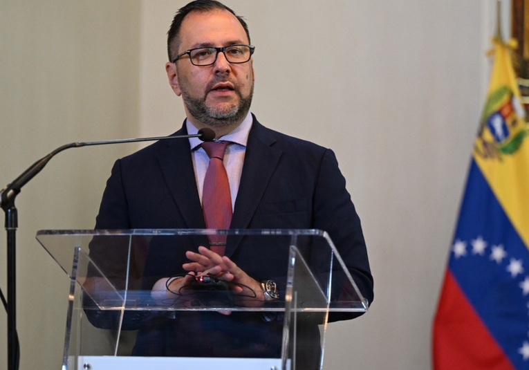 Caracas rechaza acusaciones de EE.UU. y califica sus amenazas como desesperación caracas-rechaza-acusaciones-de-ee-uu-y-califica-sus-amenazas-como-desesperacion-151946-151958.jpg