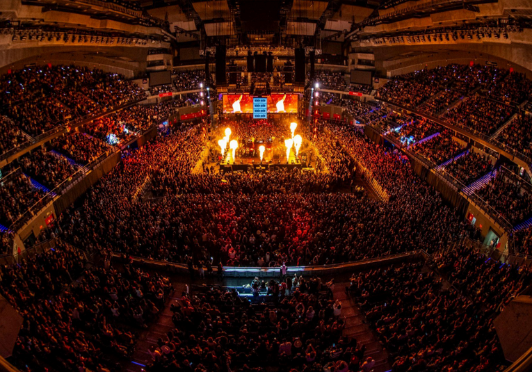 Carin León Hace Historia en Madrid, El Wizink Center se Transforma en un Palenque en la Primera Parada de su 'Boca Chueca Tour' Europeo carin-leon-hace-historia-en-madrid-el-wizink-center-se-transforma-en-un-palenque-en-la-primera-parada-de-su-boca-chueca-tour-europeo-103918-103936.png