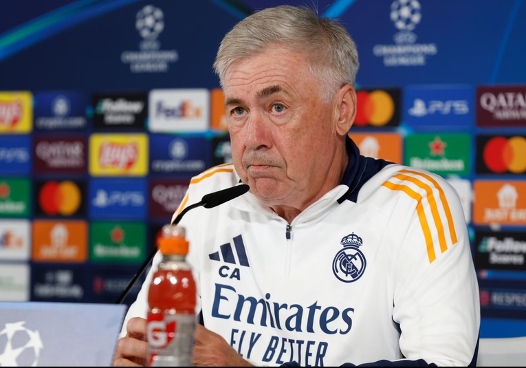   Carlo Ancelotti, defiende a Vinicius por mandar callar a Anoeta: 'No es normal lo que tiene que aguantar'