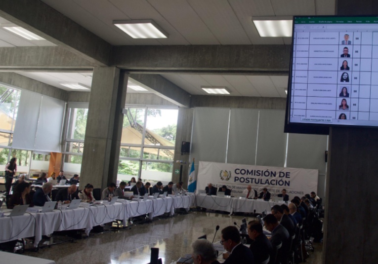 Comisión de postulación inicia votación final para elección de magistrados de Corte de Apelaciones