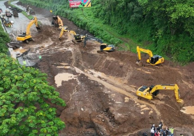 Comunicaciones habilitará 2 carriles en el km 44 de la autopista Palín-Escuintla tras hundimiento