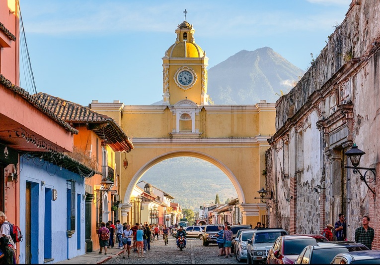 Concejo Municipal de Antigua autoriza el retiro de ventas en la calle concejo-municipal-de-antigua-autoriza-el-retiro-de-ventas-en-la-calle-204739-204950.jpg