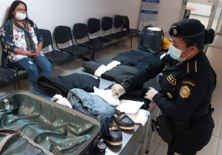 Condenan a 12 años de prisión a ciudadana colombiana por tráfico de cocaí­na condenan-a-12-anos-de-prision-a-ciudadana-colombiana-por-tr-fico-de-cocaina-192651-192816.png