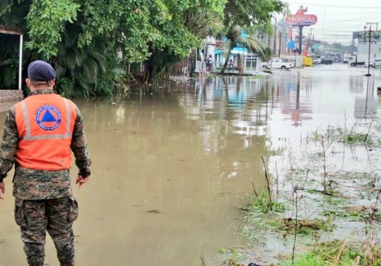 Conred reporta daños y personas afectadas por inundaciones en diversas regiones del país conred-reporta-danos-y-personas-afectadas-por-inundaciones-en-diversas-regiones-del-pais-150038-150157.jpg