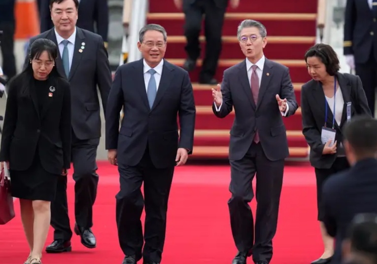 Cumbre trilateral entre Japón, China y Corea del Sur cumbre-trilateral-entre-japon-china-y-corea-del-sur-102538-102607.jpg