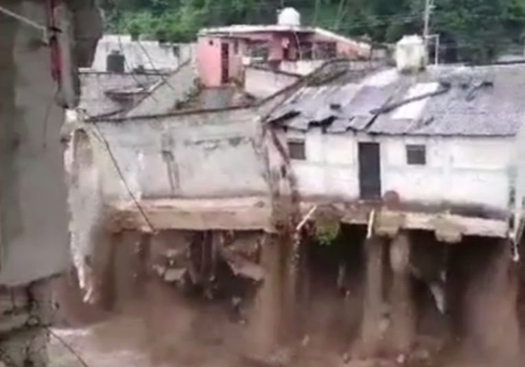 Desborde del río platanitos deja cinco mil damnificados en San Miguel Petapa desborde-del-rio-platanitos-deja-cinco-mil-damnificados-en-san-miguel-petapa-185146-185300.png