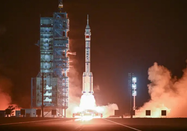 Despega la misión espacial china Shenzhou-18 despega-la-mision-espacial-china-shenzhou-18-133002-133023.jpg