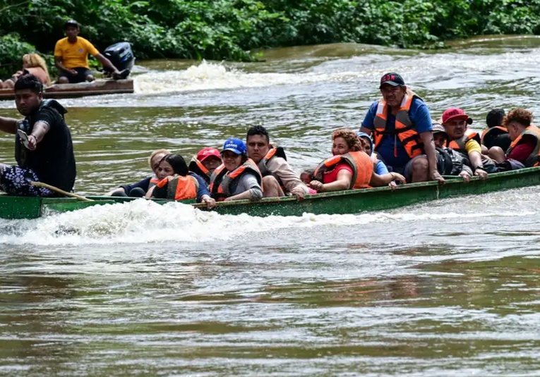 Diez migrantes mueren ahogados en un río de Panamá diez-migrantes-mueren-ahogados-en-un-rio-de-panam-091539-091604.jpg