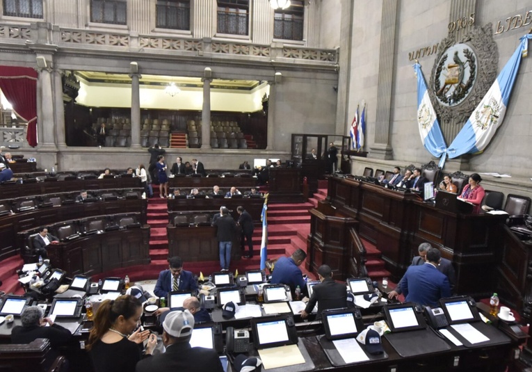 Dirigentes de los 48 Cantones critican aumento de sueldos en el Congreso y anticipan protestas dirigentes-de-los-48-cantones-critican-aumento-de-sueldos-en-el-congreso-y-anticipan-protestas-153138-153150.jpg