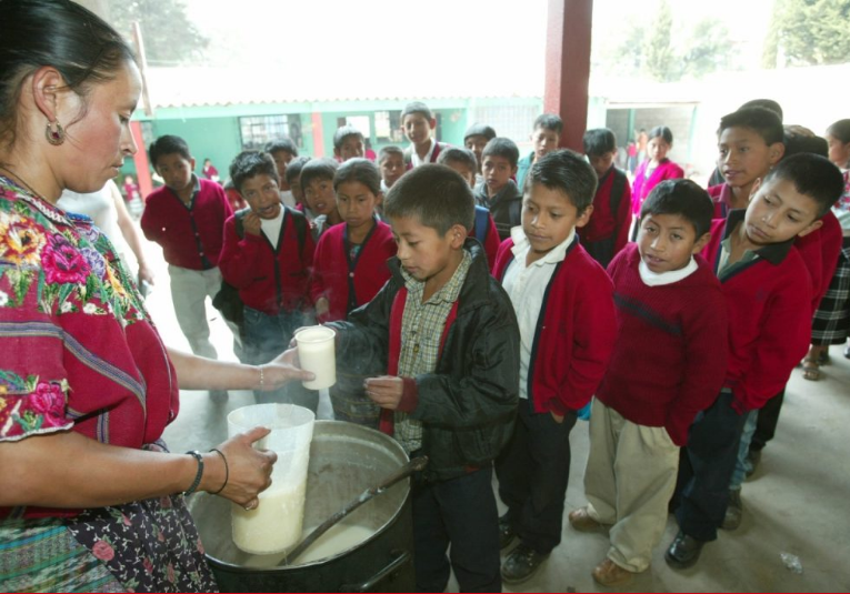 Dos entregas de alimentos se han realizado a escuelas en el transcurso del año  dos-entregas-de-alimentos-se-han-realizado-a-escuelas-en-el-transcurso-del-ano-155413-155424.png