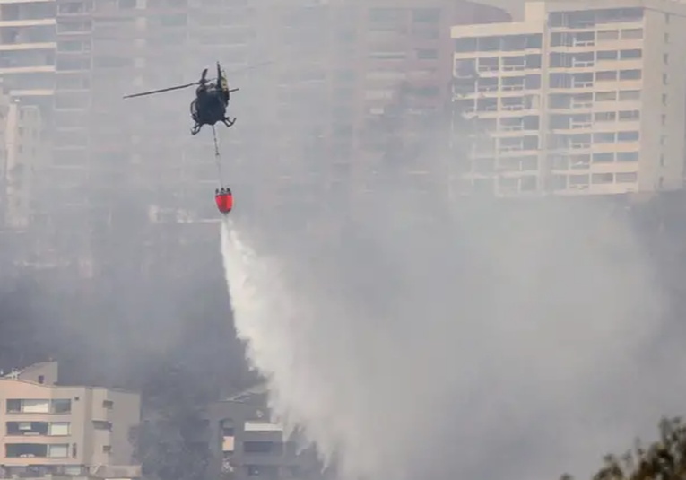 Ecuador: apagan incendios que pusieron en alerta a Quito ecuador-apagan-incendios-que-pusieron-en-alerta-a-quito-214242-214257.jpg