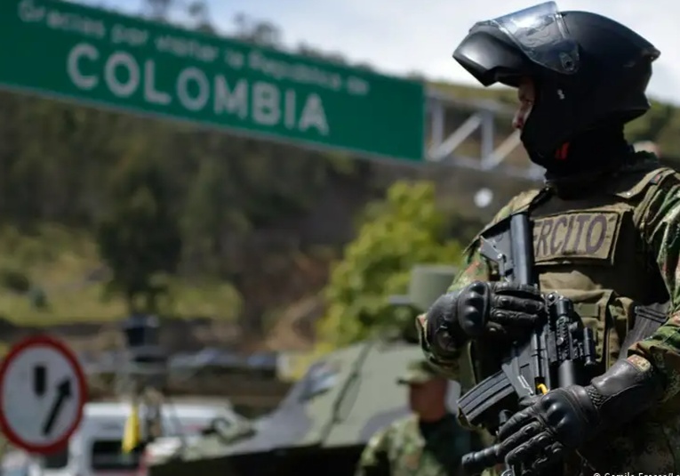 Ecuador cierra fronteras por 72 horas por comicios generales ecuador-cierra-fronteras-por-72-horas-por-comicios-generales-214215-214239.jpg