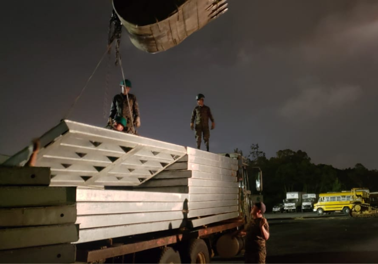 Ejército instala puente Bailey en comunidad de Quiché ejercito-instala-puente-bailey-en-comunidad-de-quiche-170216-170221.png