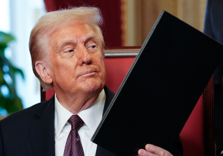 El arma arrojadiza de Trump para presionar a Latinoamérica el-arma-arrojadiza-de-trump-para-presionar-a-latinoamerica-100114-100212.png